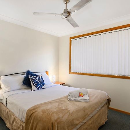 Dolphin Sands Holiday Cabins Кофс-Харбор Экстерьер фото